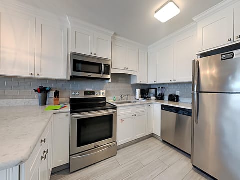 Condo, 1 King Bed with Sofa bed, Balcony, Ocean View (#32 - No Pets Allowed) | Private kitchen | Fridge, microwave, oven, stovetop