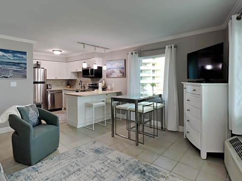 Condo, Multiple Beds, Balcony, Ocean View (11 - No Pets Allowed) | Interior