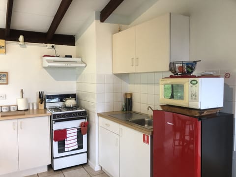 Family Chalet | Private kitchen | Microwave, oven, stovetop, toaster