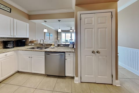 Condo, Multiple Beds, Balcony, Ocean View (#1104 - No Pets Allowed) | Private kitchen | Fridge, microwave, oven, stovetop