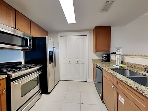 Condo, Multiple Beds, Balcony, Ocean View (#A619 - No Pets Allowed) | Private kitchen | Fridge, microwave, oven, stovetop