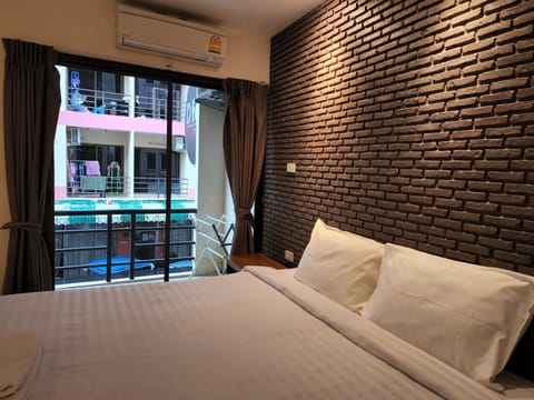 Deluxe Double Room | Terrace/patio