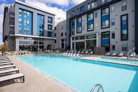 Seasonal outdoor pool, sun loungers