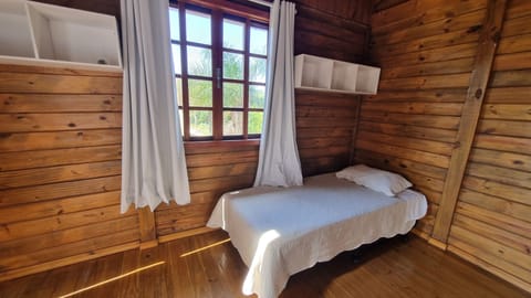 Comfort Cabin | Free WiFi, bed sheets