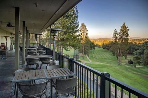 Cabin, 3 Bedrooms | Outdoor dining