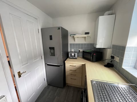 Apartment | Private kitchen | Fridge, microwave, oven, stovetop