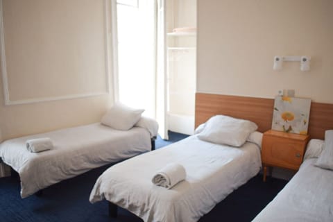 Comfort Triple Room, 3 Twin Beds | In-room safe, iron/ironing board, free WiFi, bed sheets