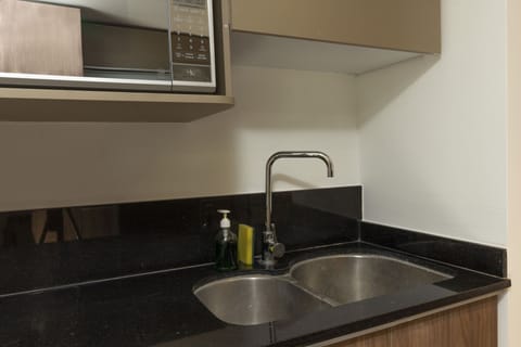 Luxury Double Room | Private kitchen | Microwave, espresso maker, coffee/tea maker, griddle