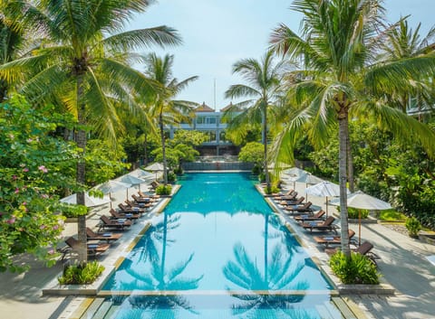 Outdoor pool, pool umbrellas