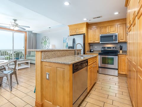 Condo, Multiple Beds, Pool Access, Beach View (132 - Pet Friendly) | Private kitchen | Fridge, microwave, oven, stovetop