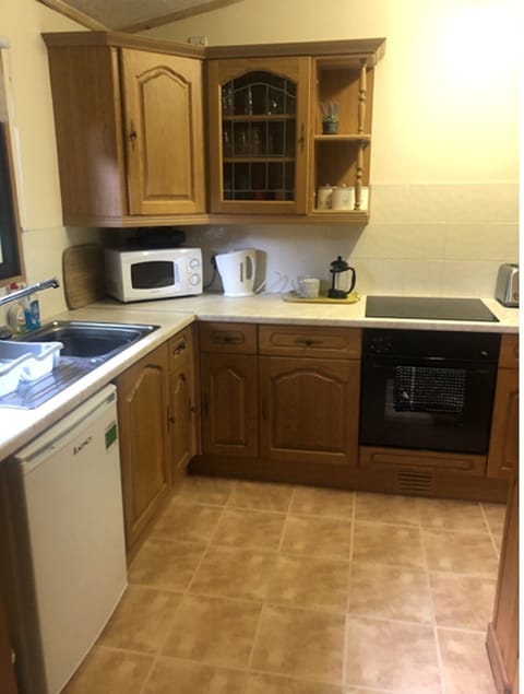 House, 2 Bedrooms, Patio, Garden View | Interior