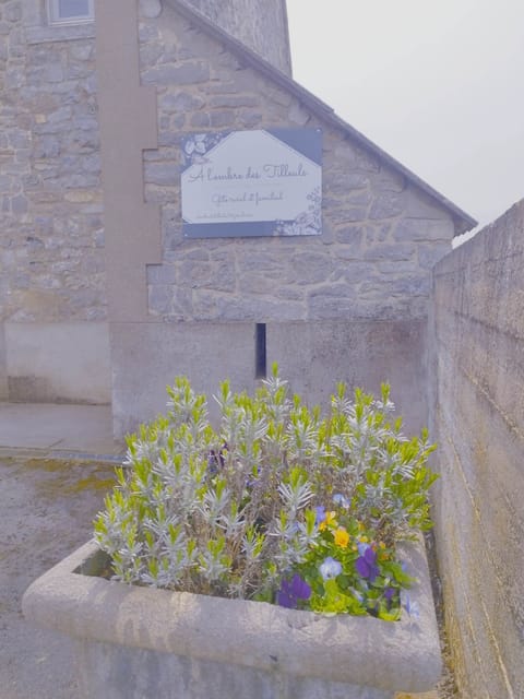 House, 3 Bedrooms, Smoking, Fireplace | Property grounds