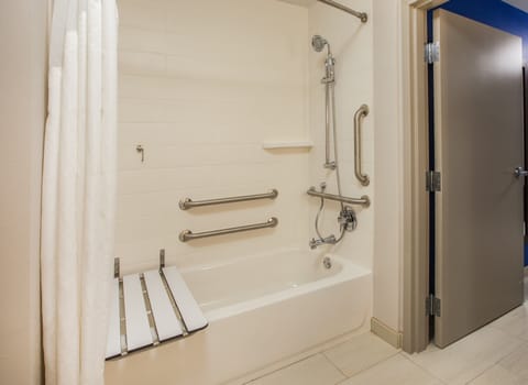 Suite, 1 Bedroom, Accessible, Non Smoking (Accessible Tub) | Bathroom | Free toiletries, towels