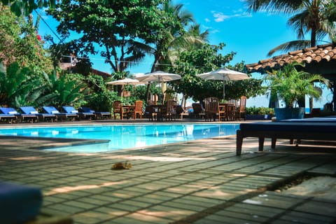 Outdoor pool, sun loungers