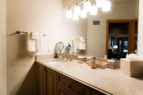 Townhome, 4 Bedrooms | Bathroom