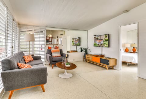 Luxury Suite, 1 King Bed, Accessible, Kitchen | Premium bedding, in-room safe, iron/ironing board, WiFi