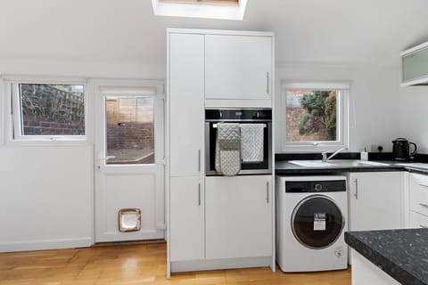 Superior House, Private Bathroom | Shared kitchen