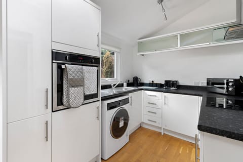 Superior House, Private Bathroom | Shared kitchen