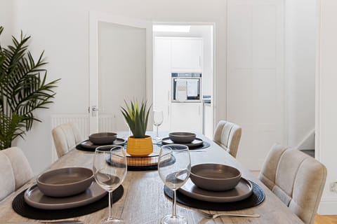 Superior House, Private Bathroom | Dining