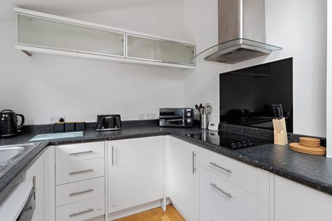 Superior House, Private Bathroom | Shared kitchen