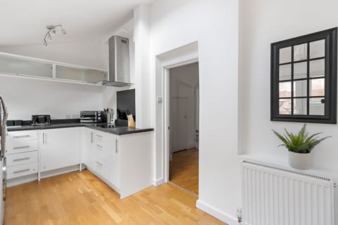 Superior House, Private Bathroom | Shared kitchen