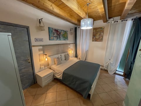 Standard Room | Premium bedding, desk, free WiFi, bed sheets