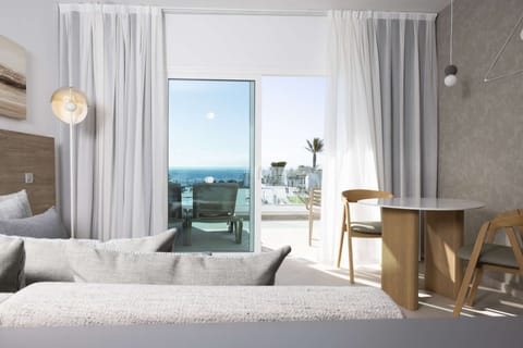 Junior Suite, Sea View | Beach/ocean view