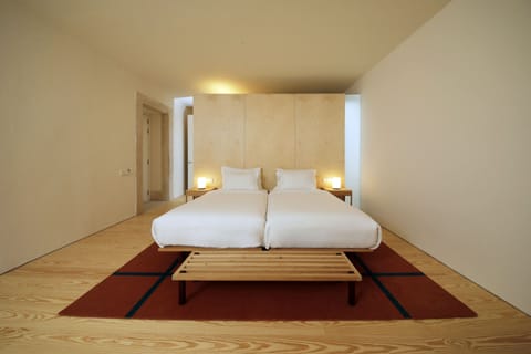 Twin Claustro | In-room safe, soundproofing, free WiFi