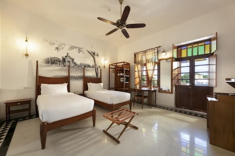 Heritage Twin Room | In-room safe, iron/ironing board, free WiFi, bed sheets