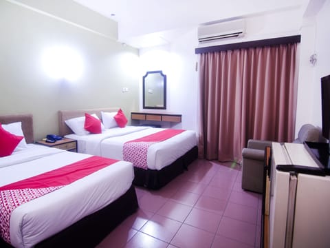 Superior Suite, Multiple Beds | Free WiFi, bed sheets