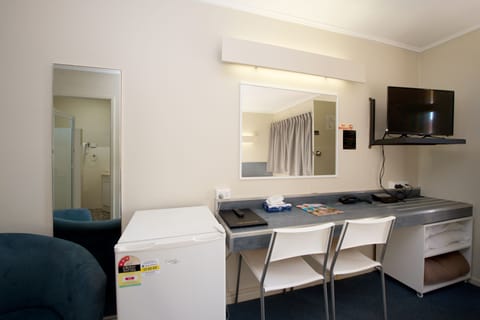 Double Room | Desk, blackout drapes, iron/ironing board, free WiFi