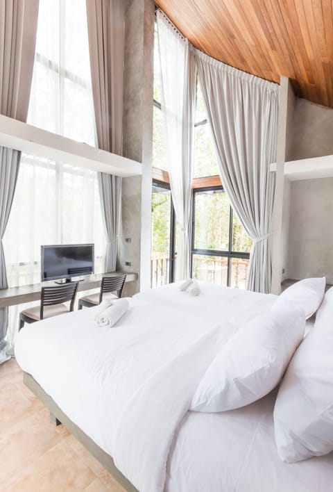 Deluxe Villa, 2 Bedrooms, Private Pool | Minibar, in-room safe, desk, blackout drapes