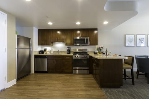 Family Condo, 2 Bedrooms, Kitchen | Private kitchen | Full-size fridge, microwave, oven, stovetop