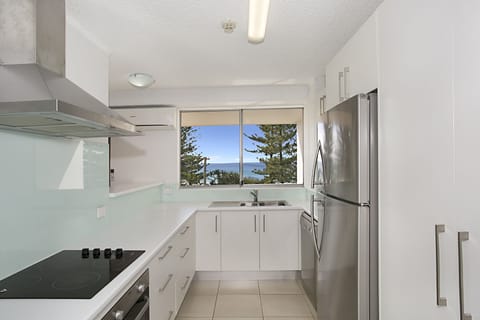 Aircon Apartment, 2 Bedrooms, Ocean View | Private kitchen | Full-size fridge, microwave, stovetop, dishwasher