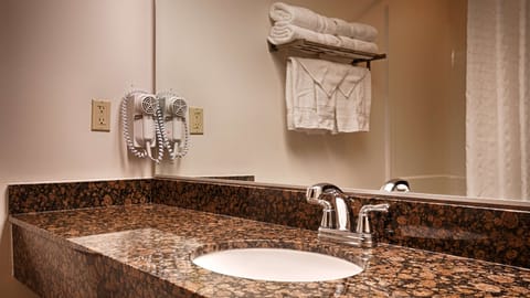 Free toiletries, hair dryer, towels