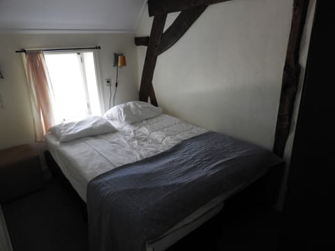 Basic House, 2 Bedrooms, Garden View, Garden Area | In-room safe, free WiFi