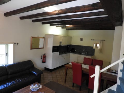 Comfort House, 2 Bedrooms, Garden View, Garden Area | In-room safe, free WiFi