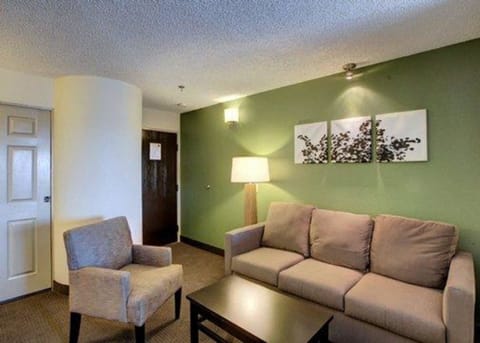 Suite, Multiple Beds, Non Smoking | 1 bedroom, premium bedding, individually decorated