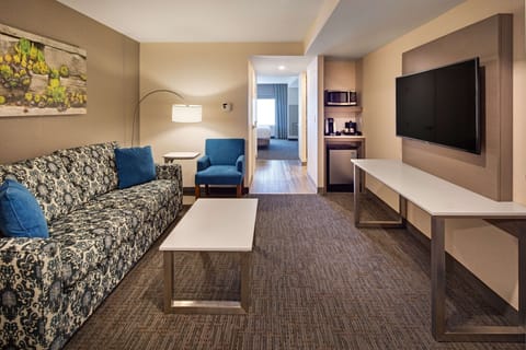 Junior Suite, 2 Queen Beds | Hypo-allergenic bedding, down comforters, in-room safe, desk