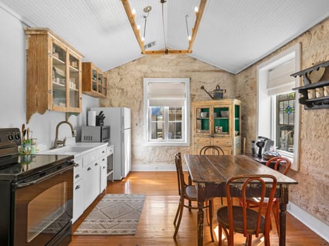 Comfort House, Multiple Beds | Private kitchen | Coffee/tea maker