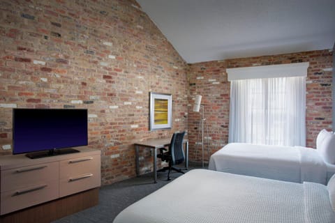 Suite, 1 Bedroom | In-room safe, desk, laptop workspace, blackout drapes