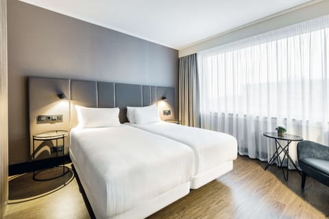 Minibar, in-room safe, desk, soundproofing