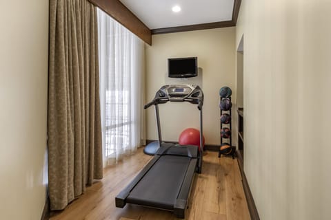 Suite, 1 Bedroom (Private Treadmill, Texas Traditional) | Premium bedding, pillowtop beds, in-room safe, desk