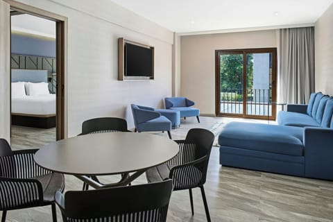 Suite, 1 Bedroom | Premium bedding, in-room safe, desk, laptop workspace