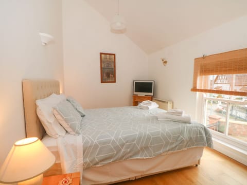 1 bedroom, individually decorated, individually furnished, free WiFi