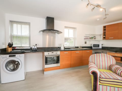 Fridge, electric kettle, toaster, cookware/dishes/utensils