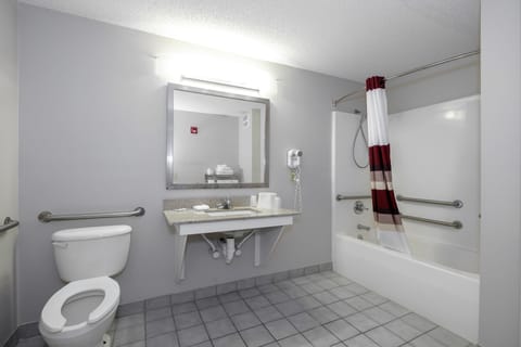 Superior Room, 1 King Bed, Accessible, Non Smoking | Bathroom | Combined shower/tub, deep soaking tub, free toiletries, hair dryer