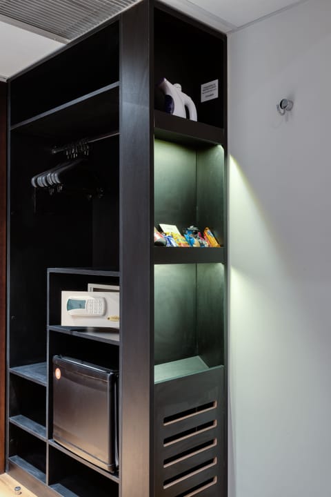 1 bedroom, minibar, in-room safe, desk