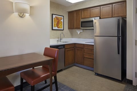 Suite, 1 Bedroom | Premium bedding, in-room safe, desk, laptop workspace