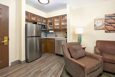 Suite, 2 Bedrooms, Kitchen | Private kitchen | Full-size fridge, microwave, dishwasher, coffee/tea maker